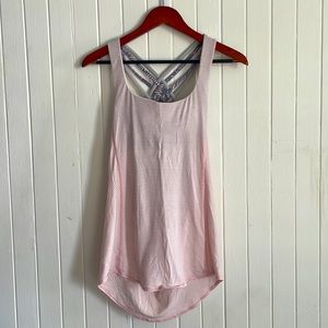 Lululemon Free to be serene tank size 4 with pads